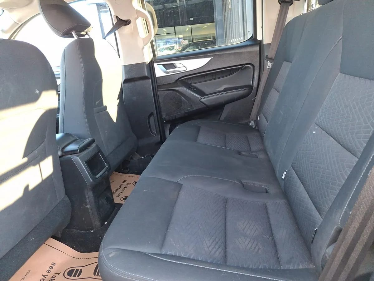 Great Wall Poer 2.0t Elite Diesel Dob. Cab. 4x2 Mt 4p año 2022
