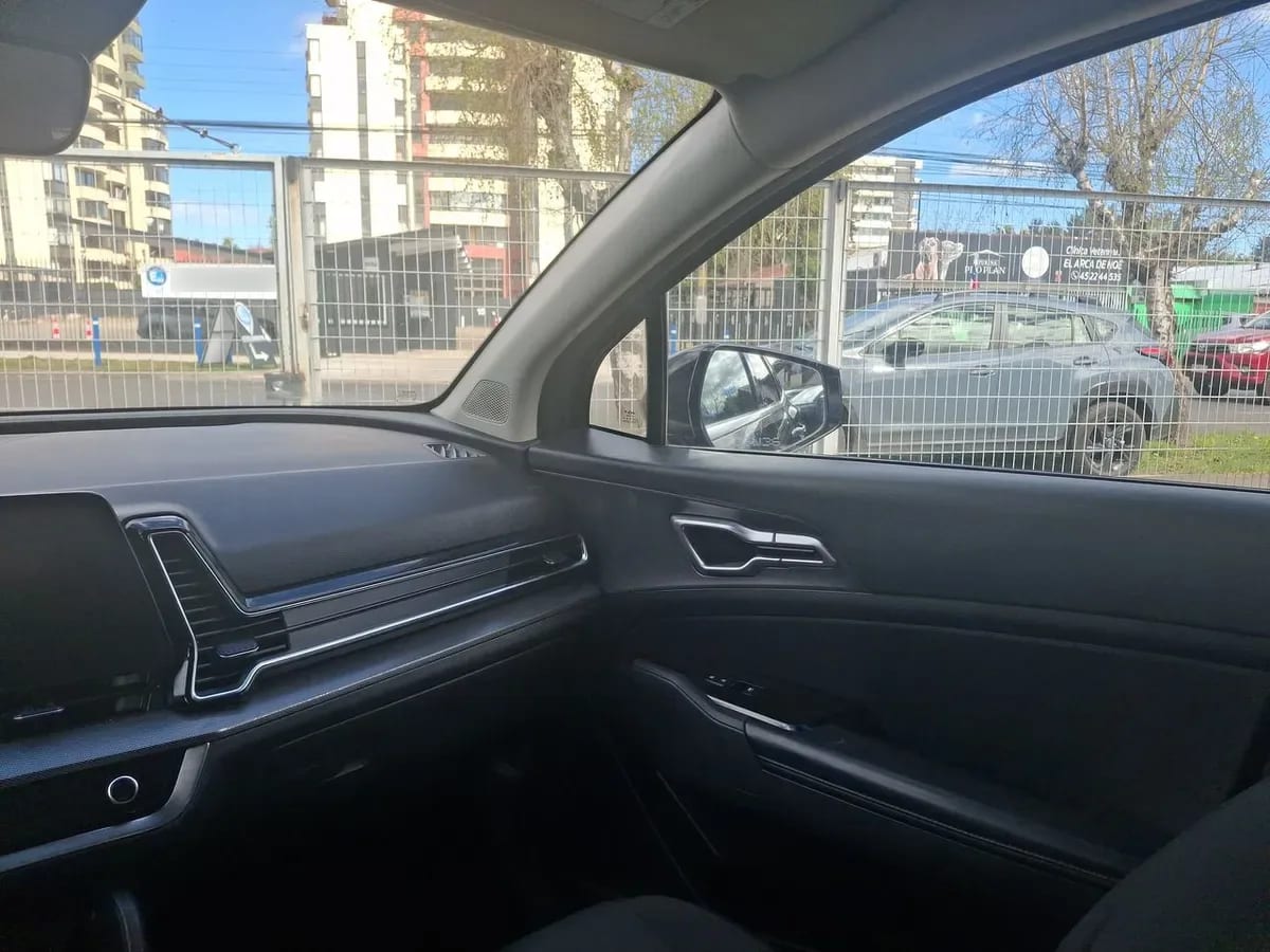 Kia Sportage 2.0 Ex Benc 2wd 6mt 5p año 2024