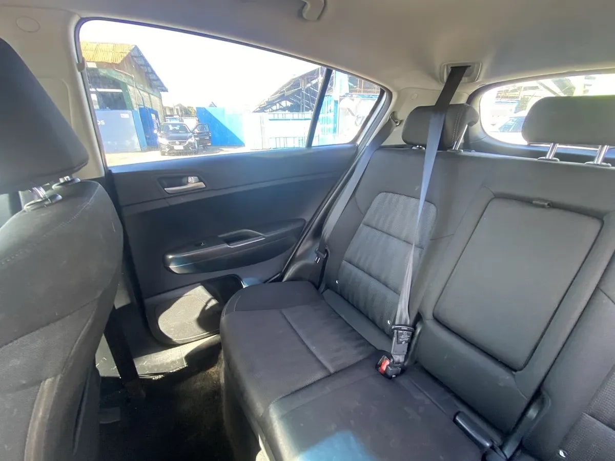 Kia Sportage 2.0 Lx 2wd 6ab Mt 5p año 2019