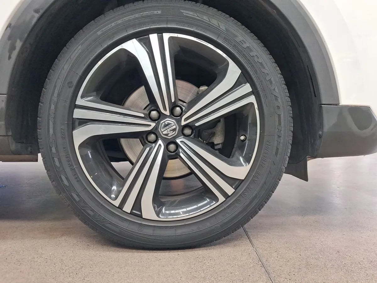 MG Mg Zx 1.5 Dlx 4x2 Cvt At 5p año 2023