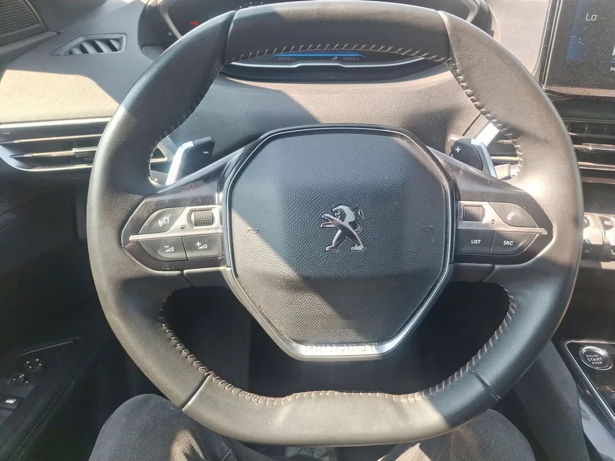 Peugeot 3008 1.5 Allure Pack Bluehdi 130 4x2 Eat8 5p año 2024