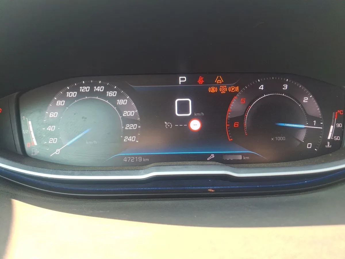 Peugeot 3008 1.5 Allure Pack Bluehdi 130 4x2 Eat8 5p año 2024