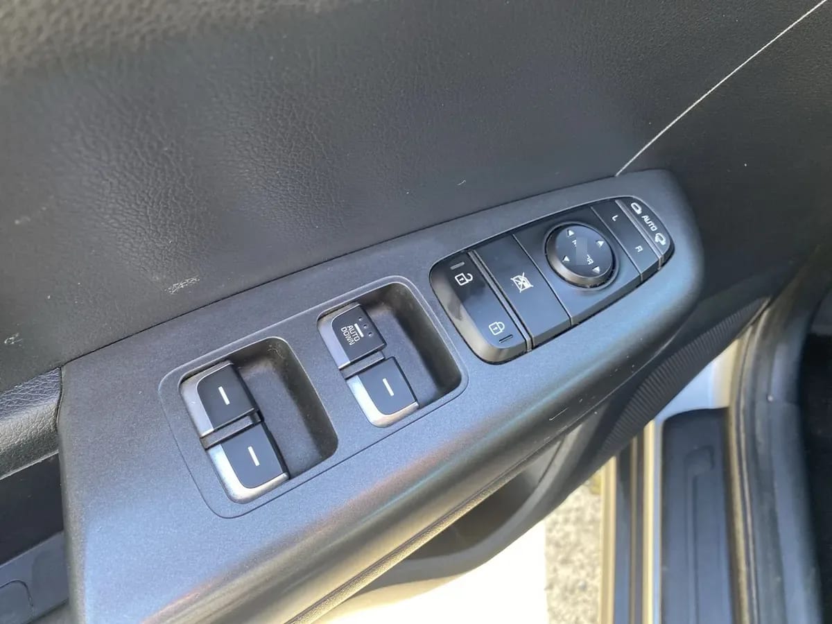 Kia Sportage 2.0 Lx 2wd 6ab Mt 5p año 2019