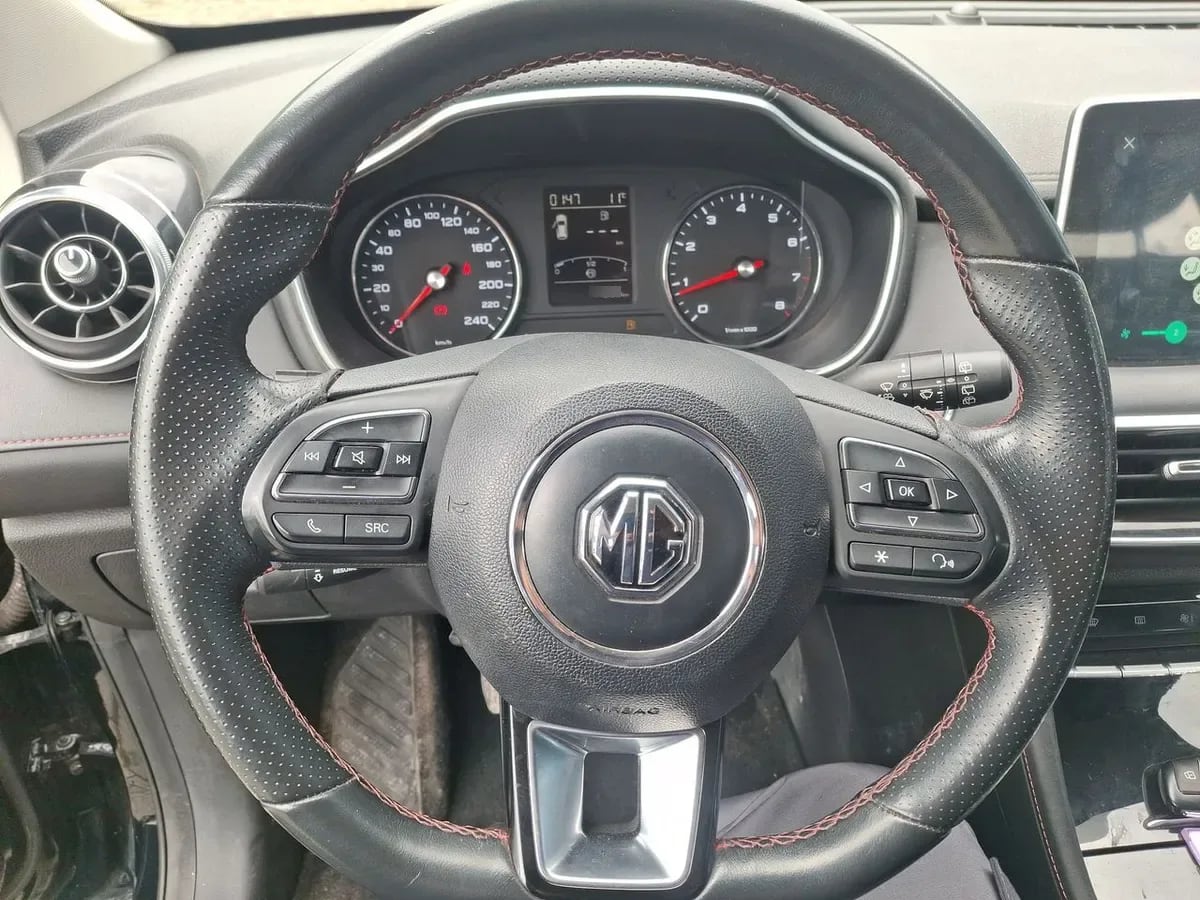 MG Hs 1.5t Comfort 2wd Mt 5p año 2022