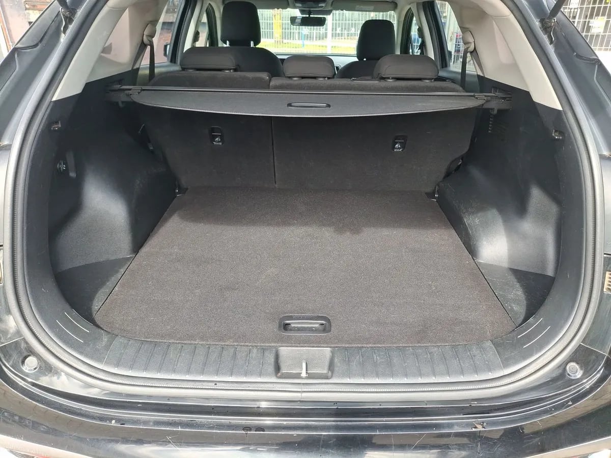 Kia Sportage 2.0 Ex Benc 2wd 6mt 5p año 2024