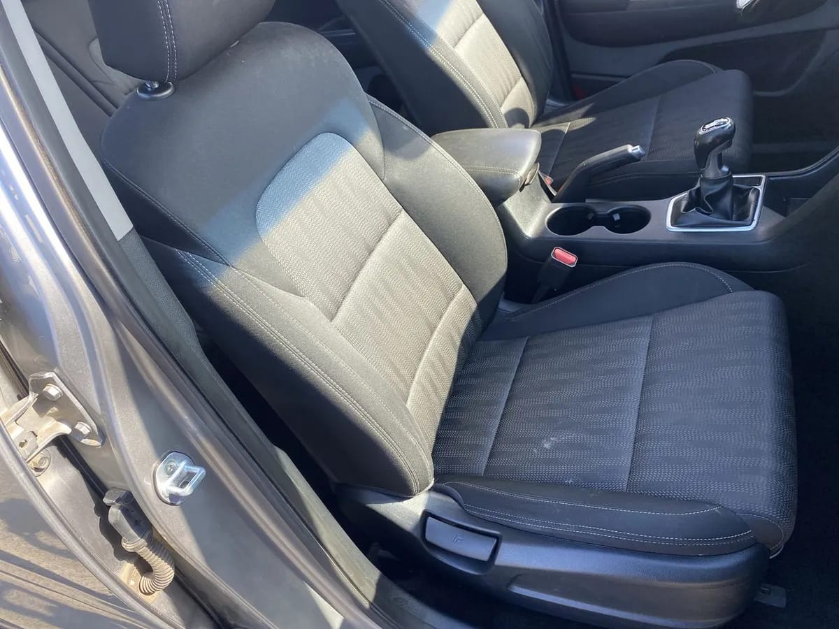 Kia Sportage 2.0 Lx 2wd 6ab Mt 5p año 2019