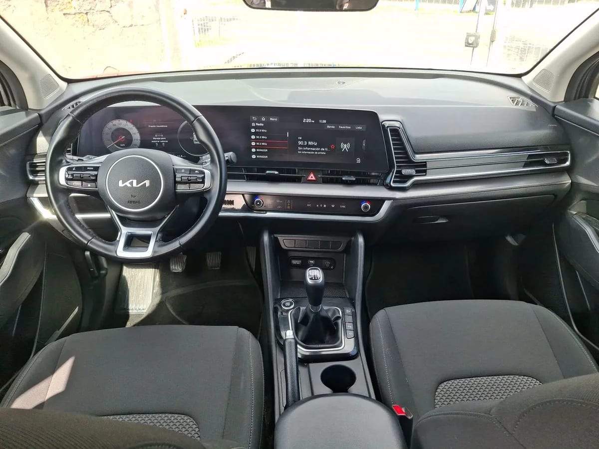 Kia Sportage 2.0 Ex Benc 2wd 6mt 5p año 2024