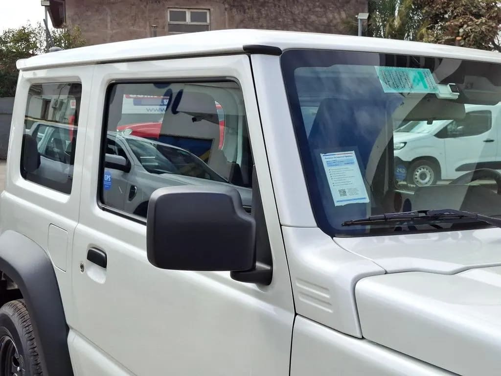 Suzuki Jimny Gl Winche Mt 4x4 Precio+ Iva año 2026