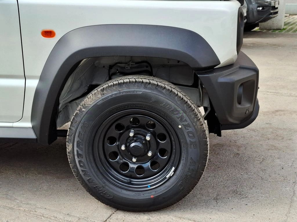 Suzuki Jimny Gl Winche Mt 4x4 Precio+ Iva año 2026