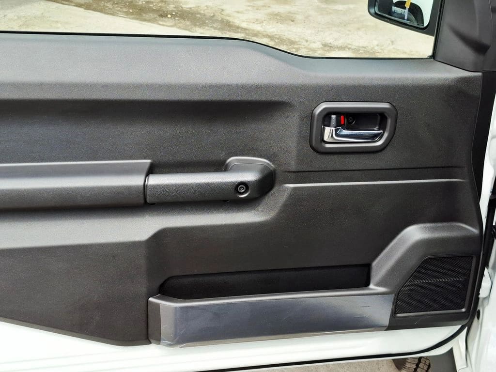 Suzuki Jimny Gl Winche Mt 4x4 Precio+ Iva año 2026