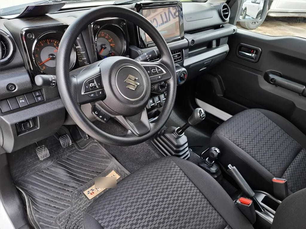 Suzuki Jimny Gl Winche Mt 4x4 Precio+ Iva año 2026