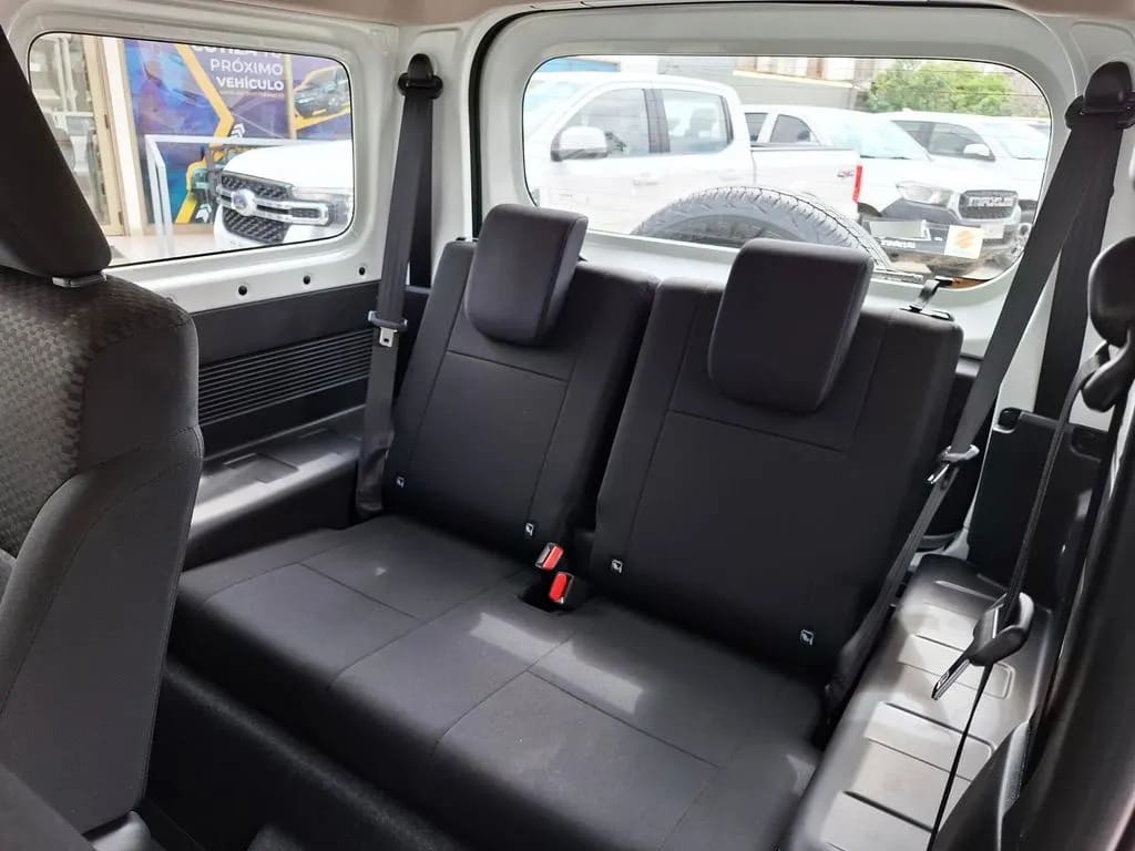 Suzuki Jimny Gl Winche Mt 4x4 Precio+ Iva año 2026