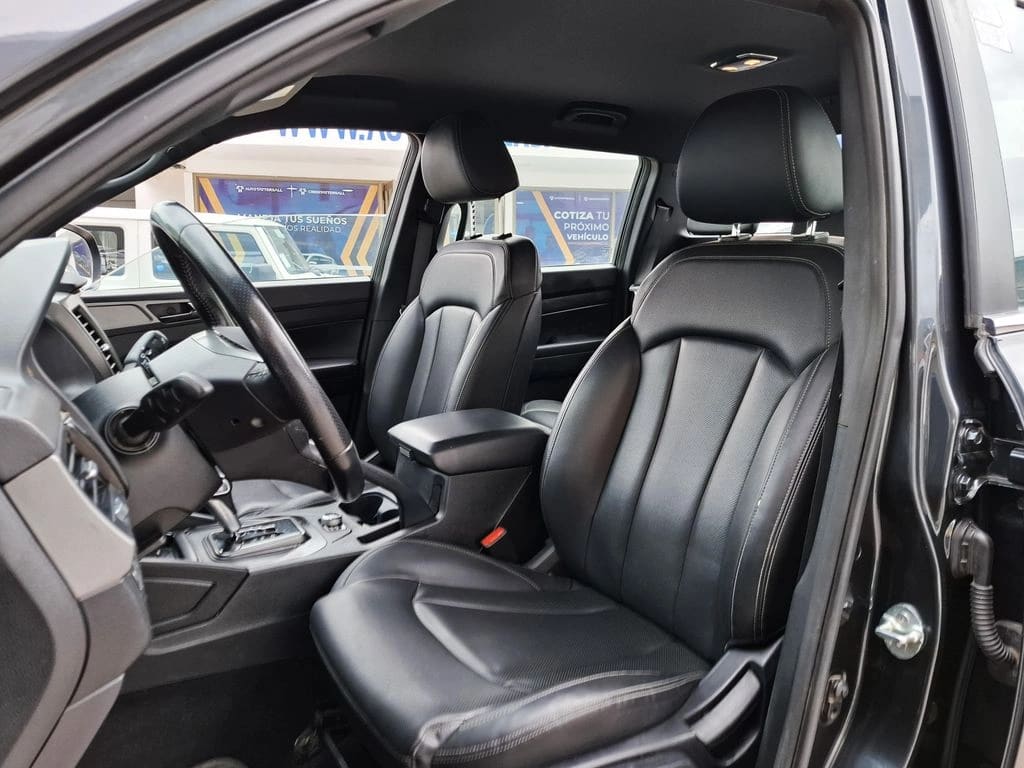 Ssangyong Grand Musso 2.2d Limited Plus Auto 4x4 At año 2024