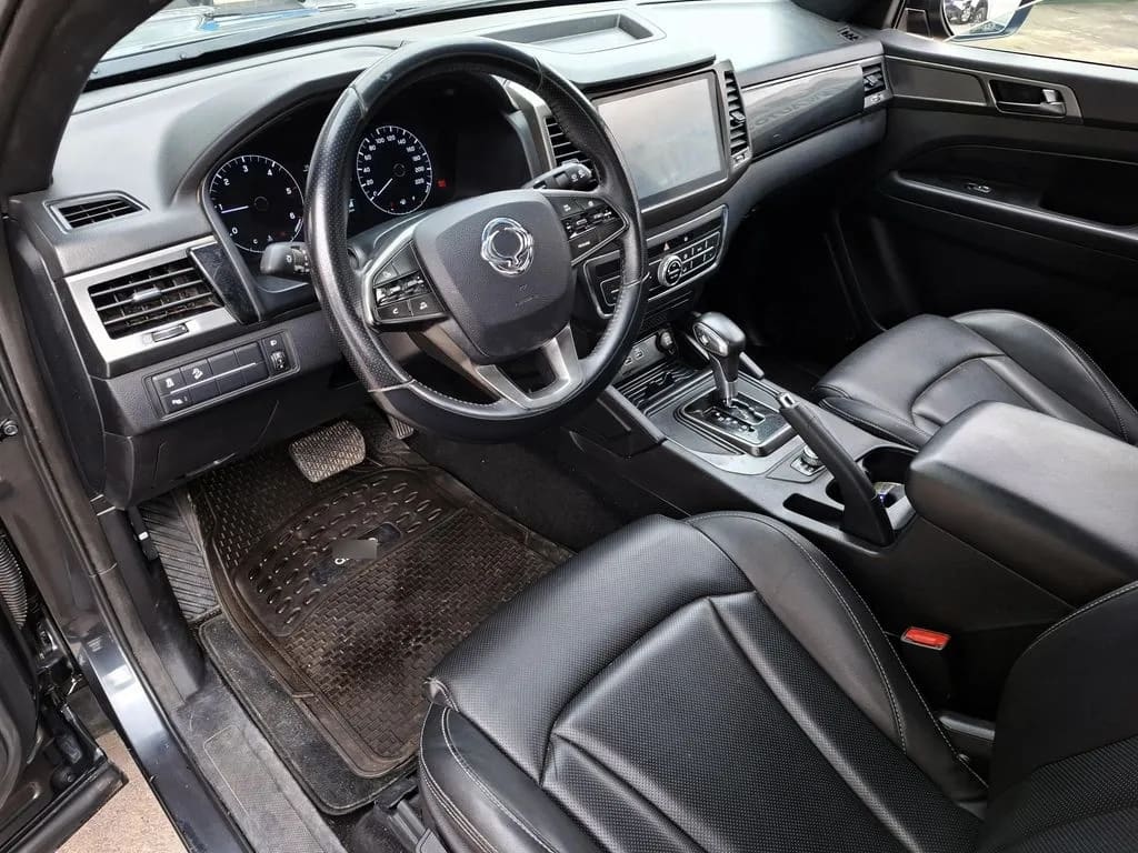 Ssangyong Grand Musso 2.2d Limited Plus Auto 4x4 At año 2024