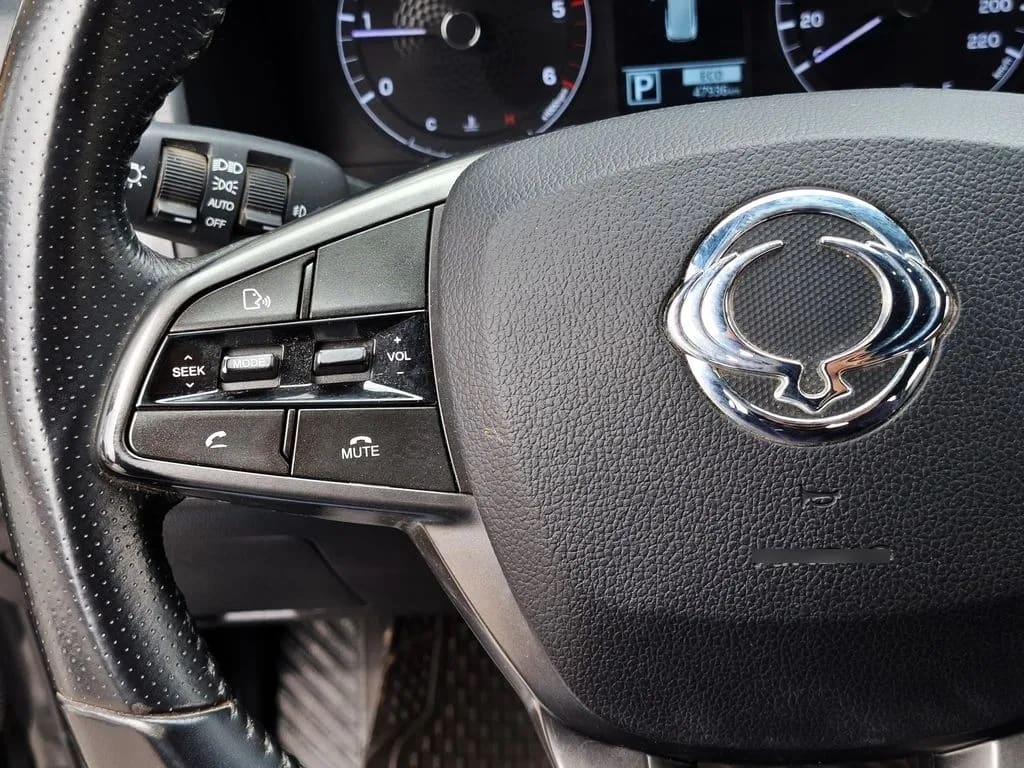 Ssangyong Grand Musso 2.2d Limited Plus Auto 4x4 At año 2024