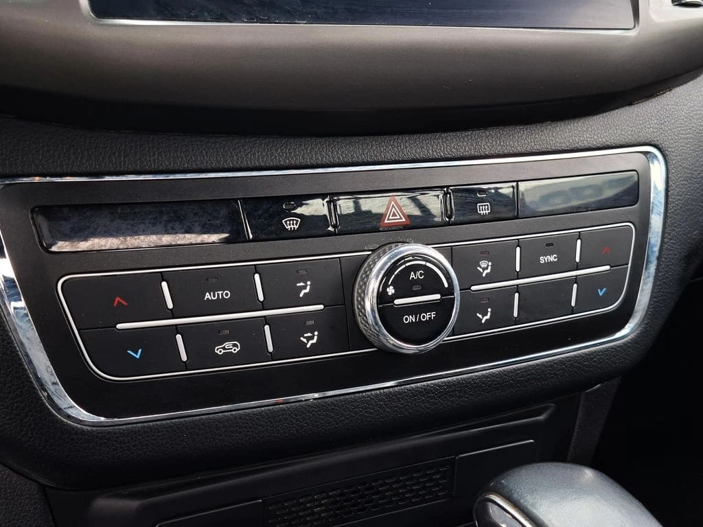Ssangyong Grand Musso 2.2d Limited Plus Auto 4x4 At año 2024