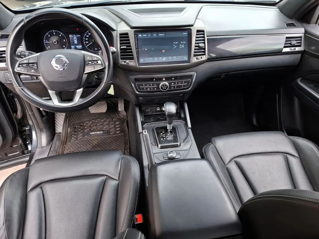 Ssangyong Grand Musso 2.2d Limited Plus Auto 4x4 At año 2024