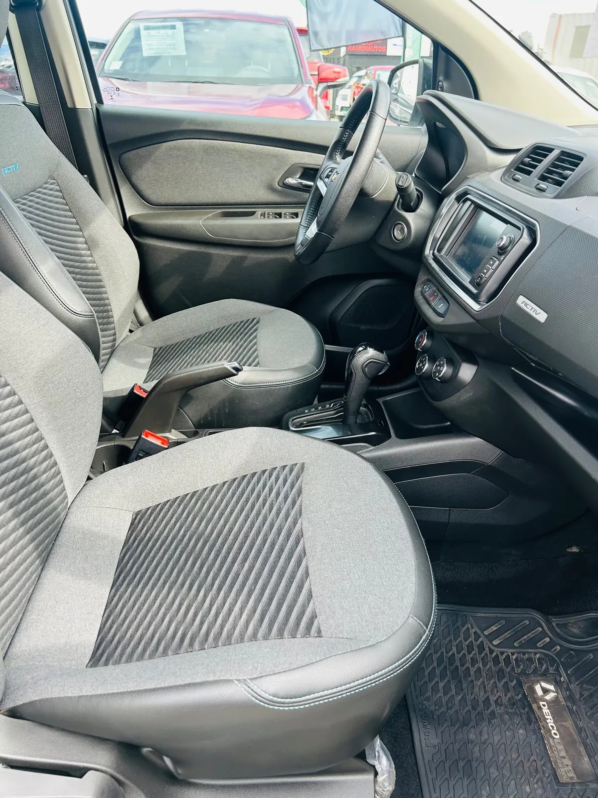 CHEVROLET SPIN 1.8 Activ At año 2022