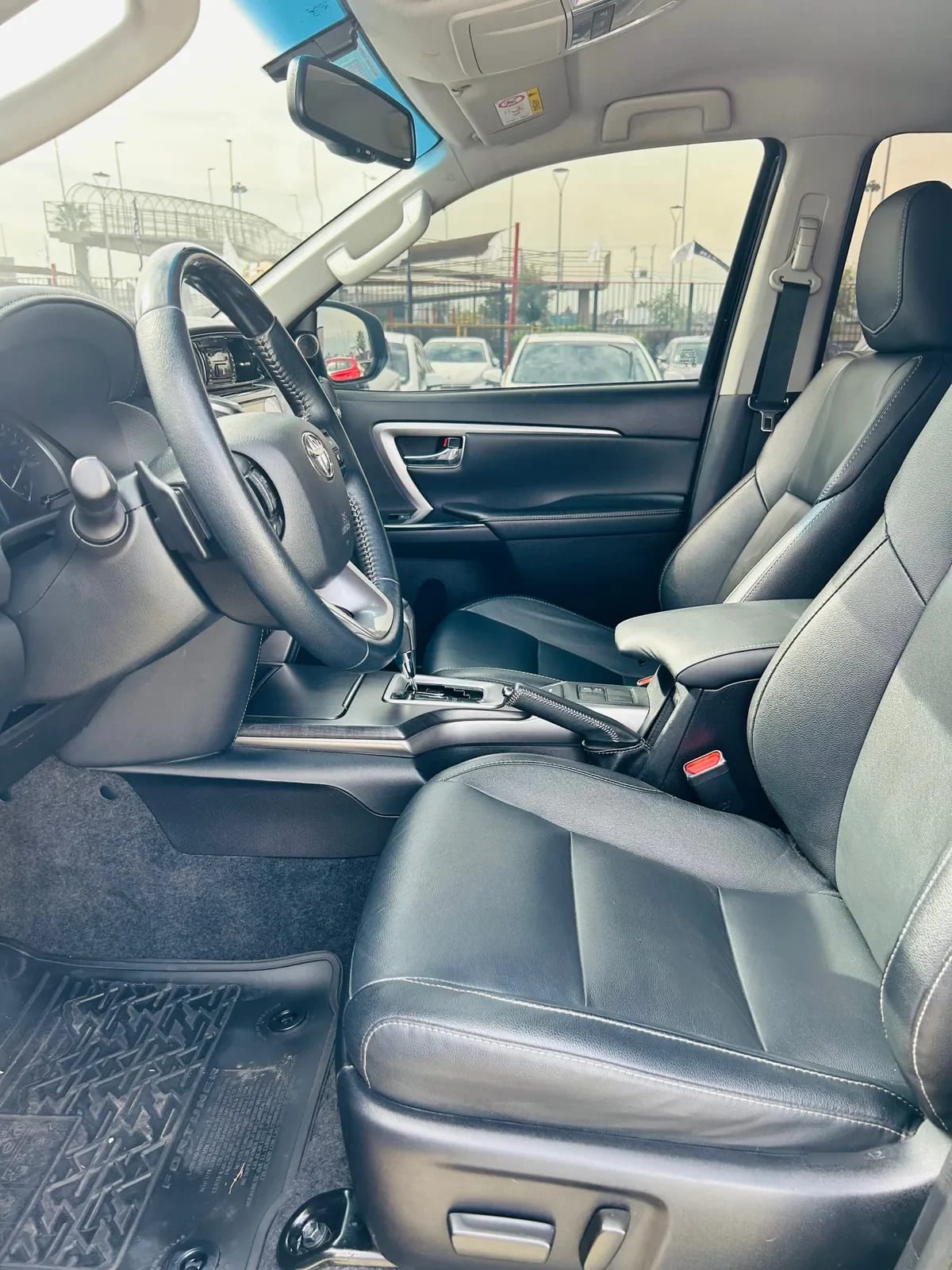 TOYOTA FORTUNER 2.7 Srx At año 2023