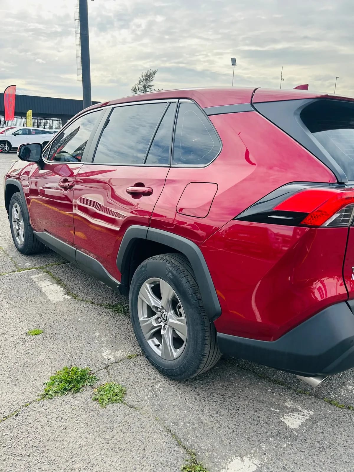TOYOTA RAV4 2.0 Le At año 2022