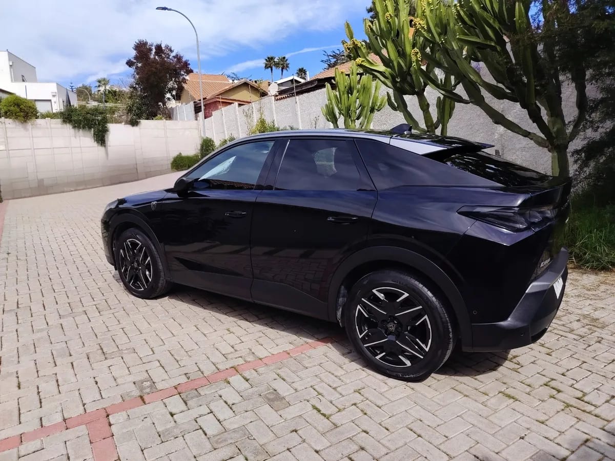 PEUGEOT 3008 1.2 Gt Mhev 136 At Hibrido año 2025