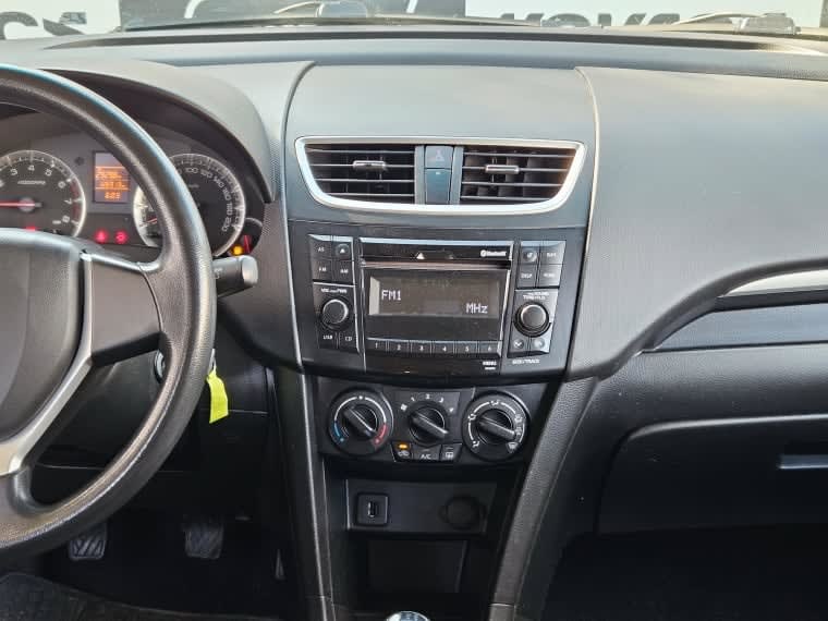 Suzuki Swift Swift Gl Hb 1.2 año 2017