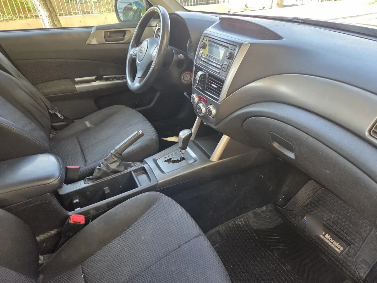 SUBARU FORESTER 2.0 Awd X At 4x4 año 2012