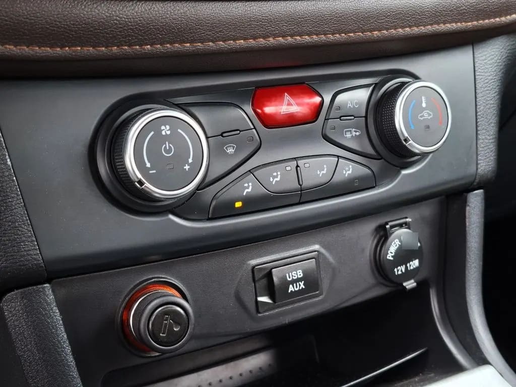 ZX Auto Terralord 2.5 Dlx Mt 4x2 año 2023