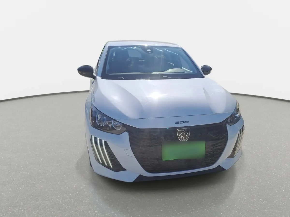Peugeot 208 1.2 Puretech Allure Pack 100 4x2 Mt 5p año 2024