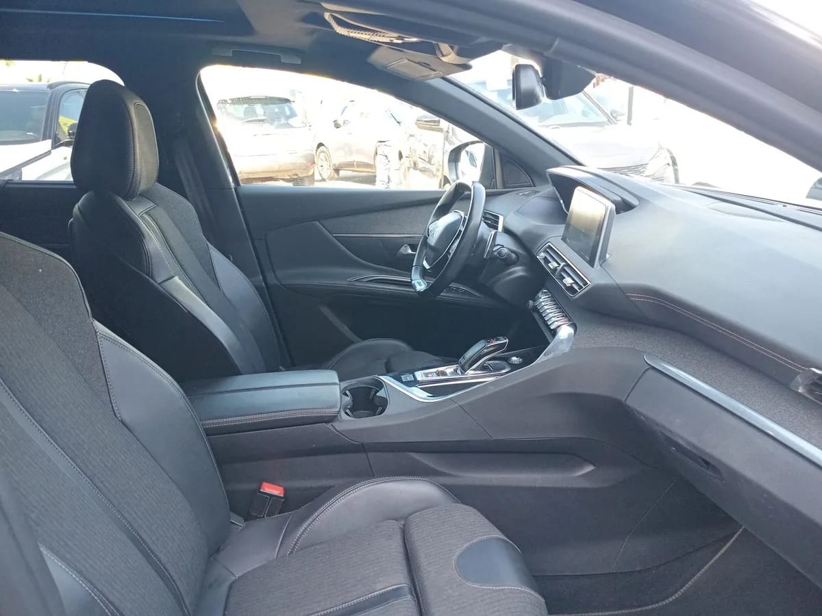 Peugeot 5008 1.6 Gt-Line Puretech 4x2 180 Eat8 5p año 2020
