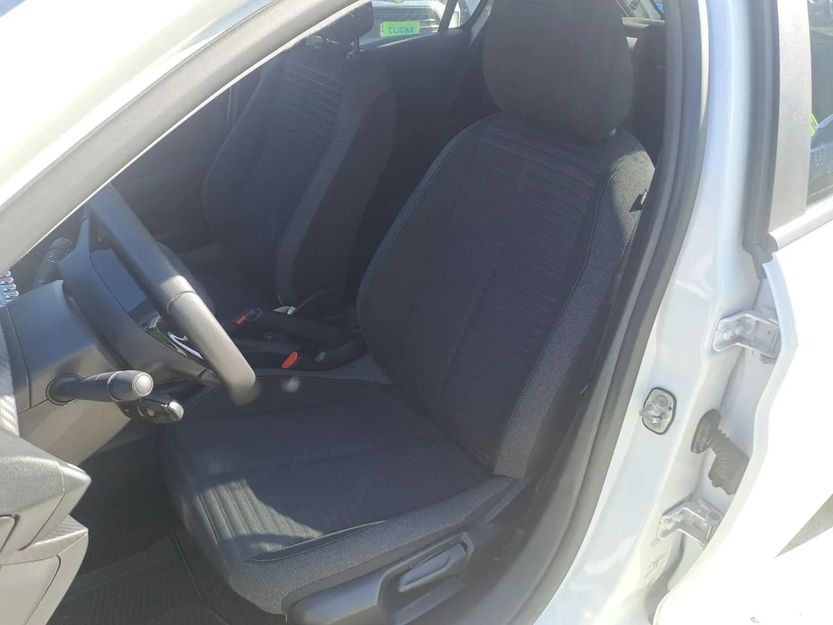 Peugeot 208 1.2 Puretech Allure Pack 100 4x2 Mt 5p año 2024