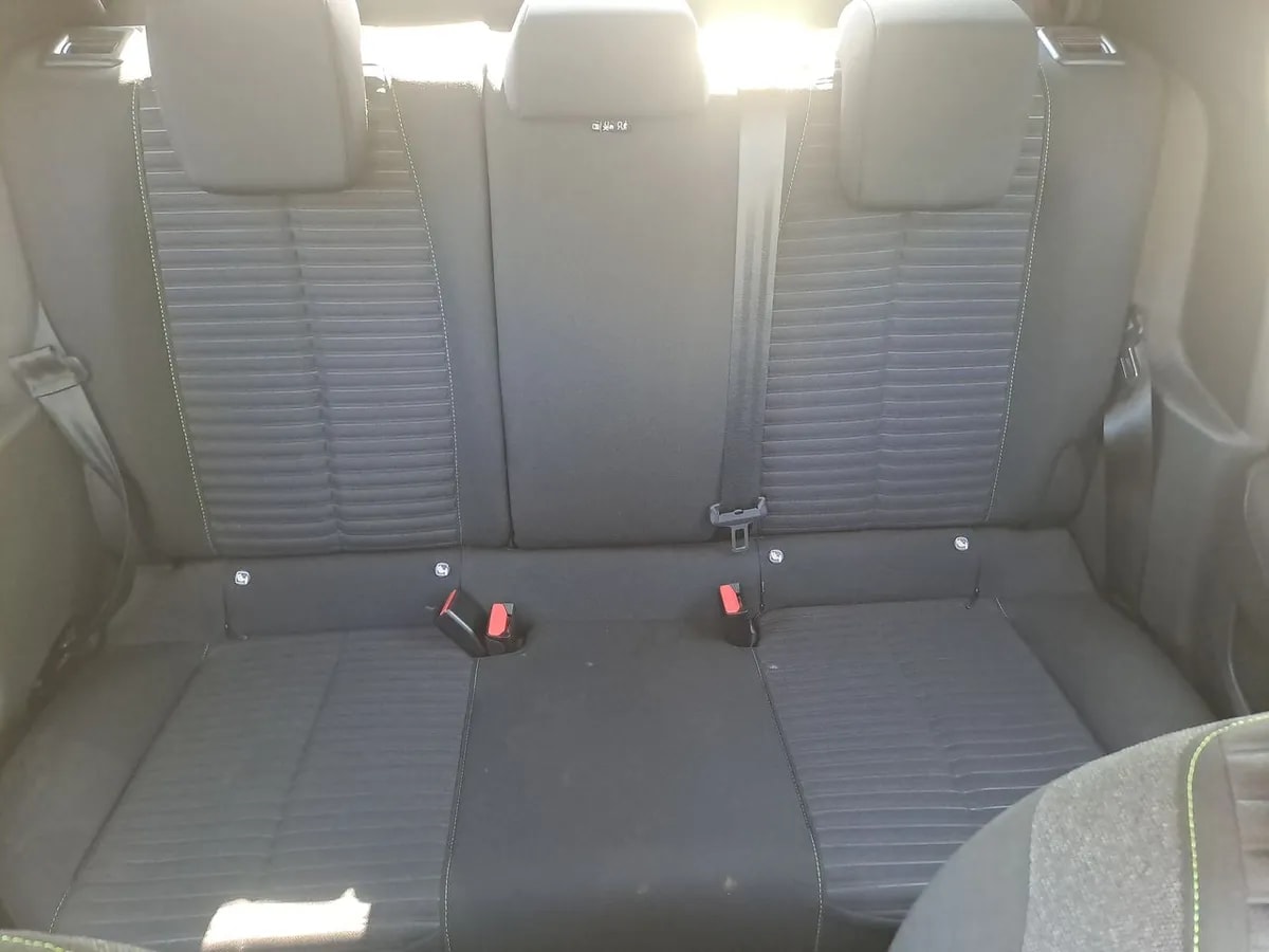 Peugeot 208 1.2 Puretech Allure Pack 100 4x2 Mt 5p año 2024
