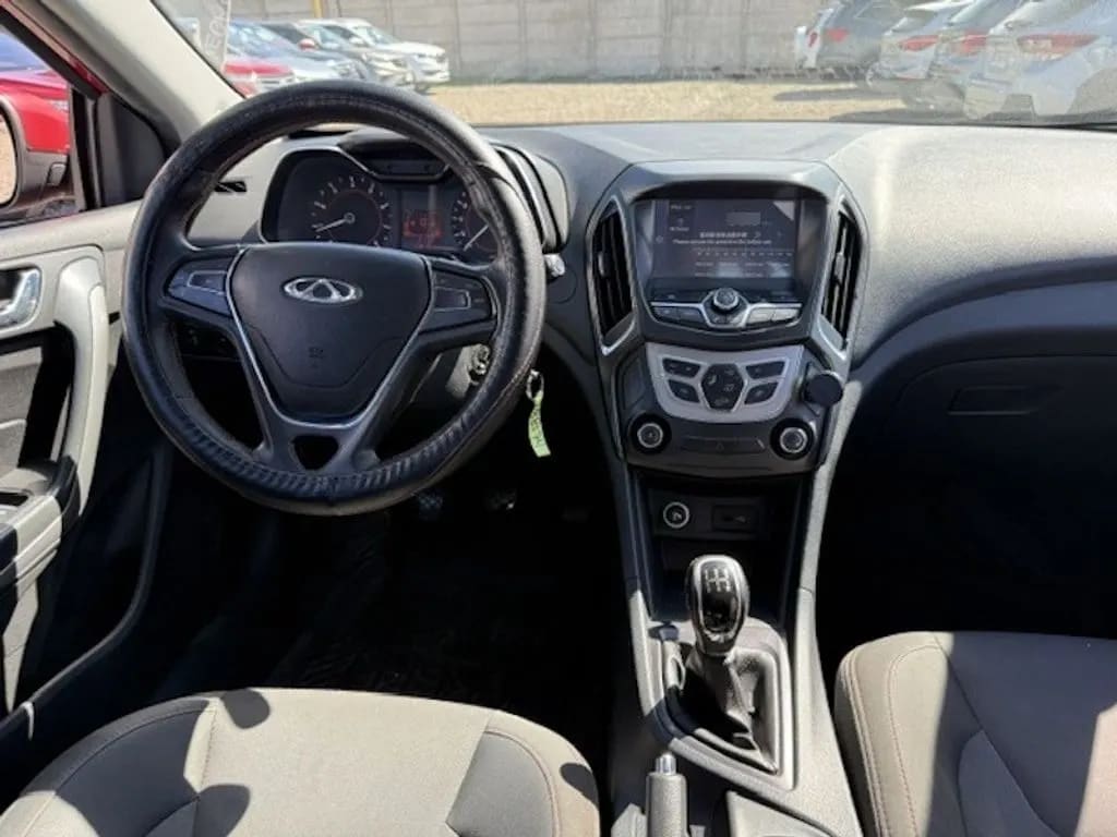 Chery Arrizo 5 1.5 L 4x2 Mt 4p año 2022