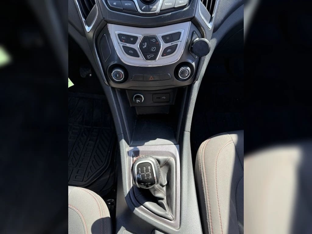 Chery Arrizo 5 1.5 L 4x2 Mt 4p año 2022