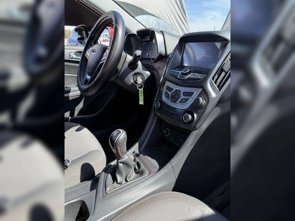 Chery Arrizo 5 1.5 L 4x2 Mt 4p año 2022