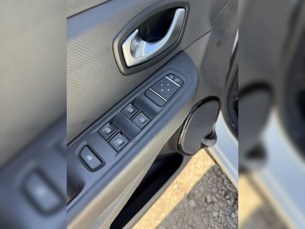 Renault Clio 1.2 Expression año 2017