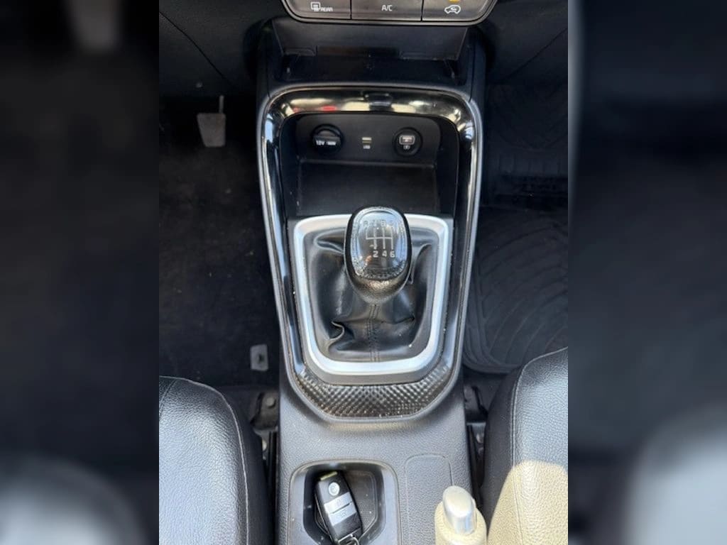 Kia Sonet 1.5 Ex Mecanico año 2021