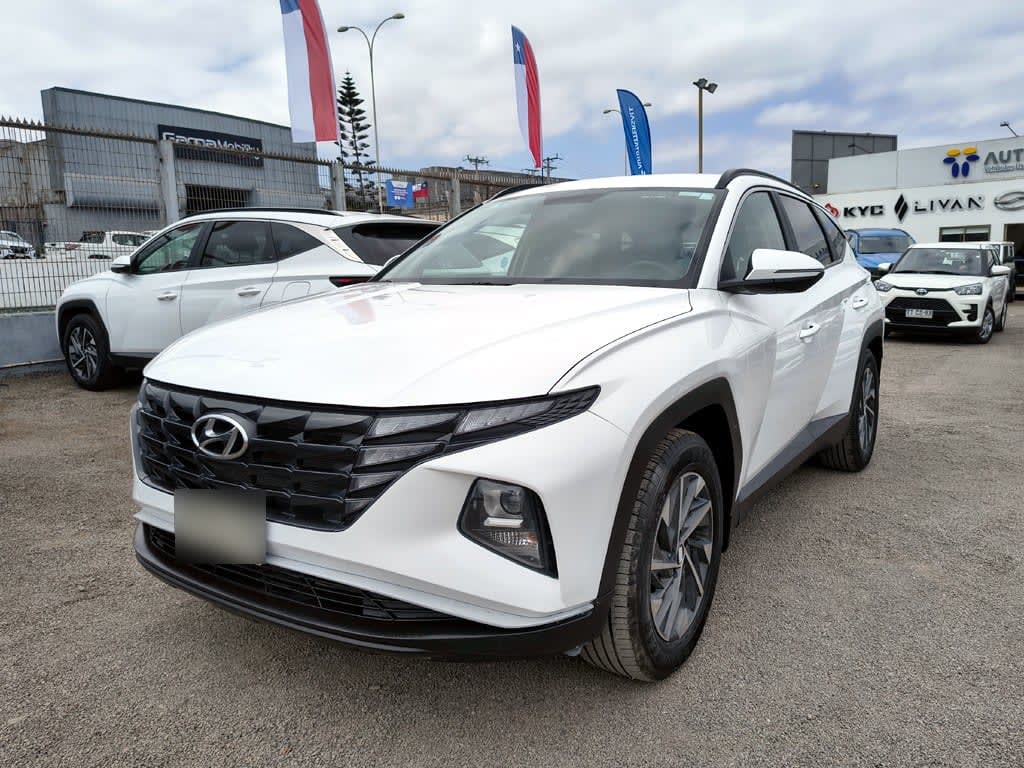 Hyundai Tucson 2.0 Gasolina 4x4 T/a año 2024
