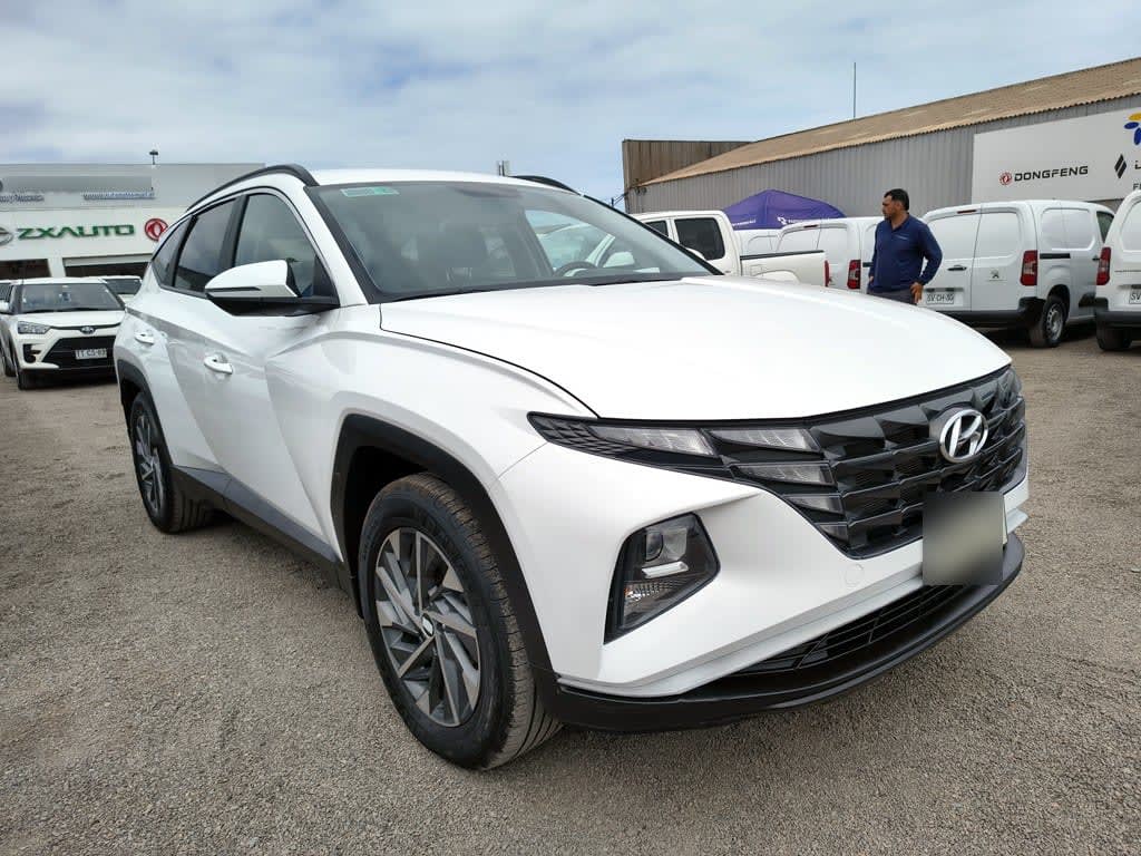 Hyundai Tucson 2.0 Gasolina 4x4 T/a año 2024