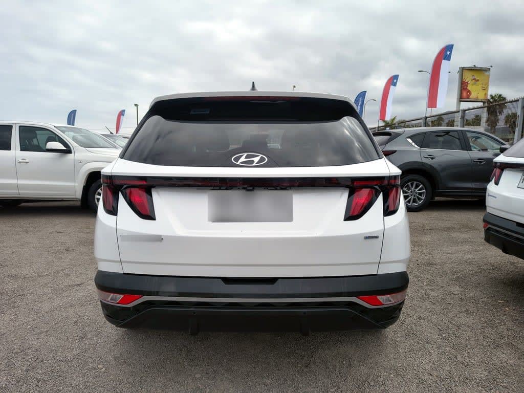 Hyundai Tucson 2.0 Gasolina 4x4 T/a año 2024