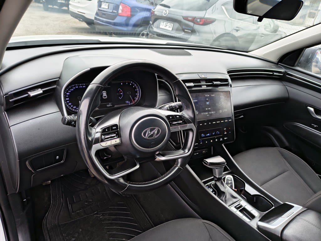Hyundai Tucson 2.0 Gasolina 4x4 T/a año 2024