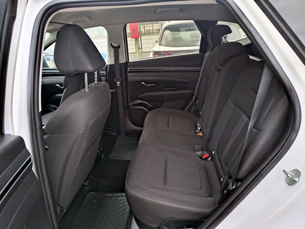 Hyundai Tucson 2.0 Gasolina 4x4 T/a año 2024