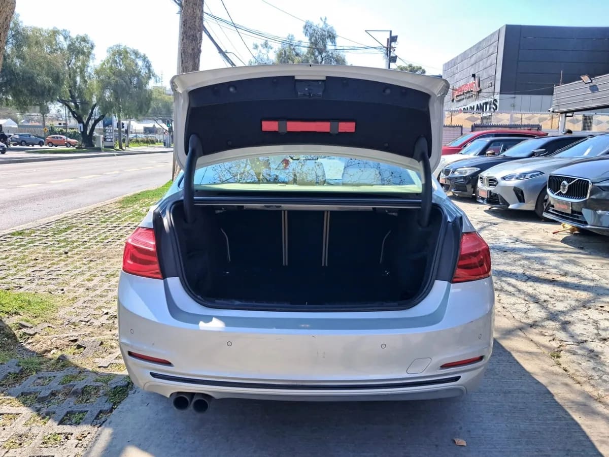 BMW 320 2.0 Sport At año 2018