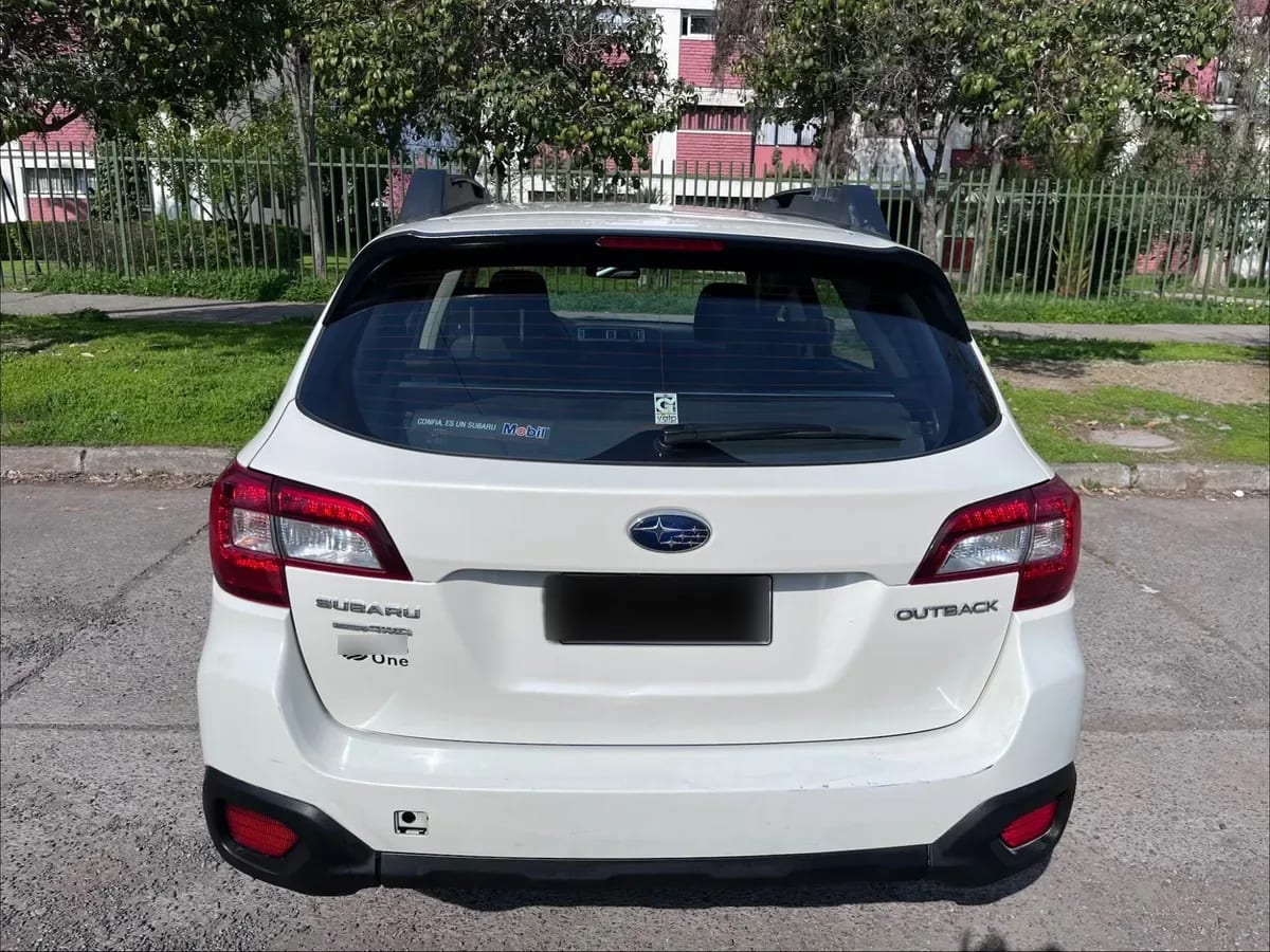 SUBARU OUTBACK 2.5 I Cvt Limited Zt (hk) At 4x4 año 2016