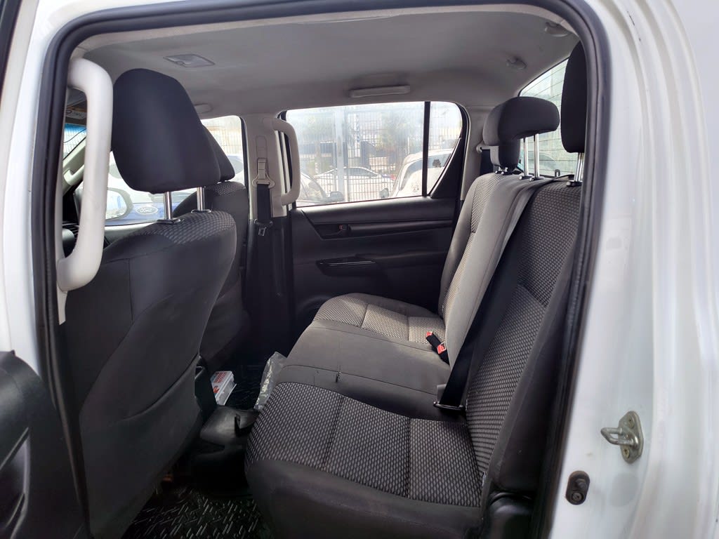 Toyota Hilux 2.4 Diesel 4x2 T/m año 2021