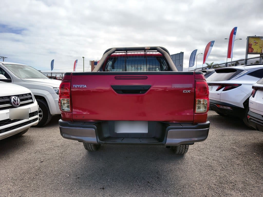 Toyota Hilux 2.4 Diesel 4x2 T/m año 2022