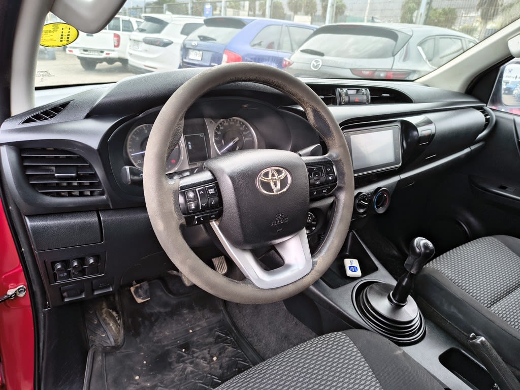 Toyota Hilux Tss 2.4 Diesel 4x4 T/m año 2023