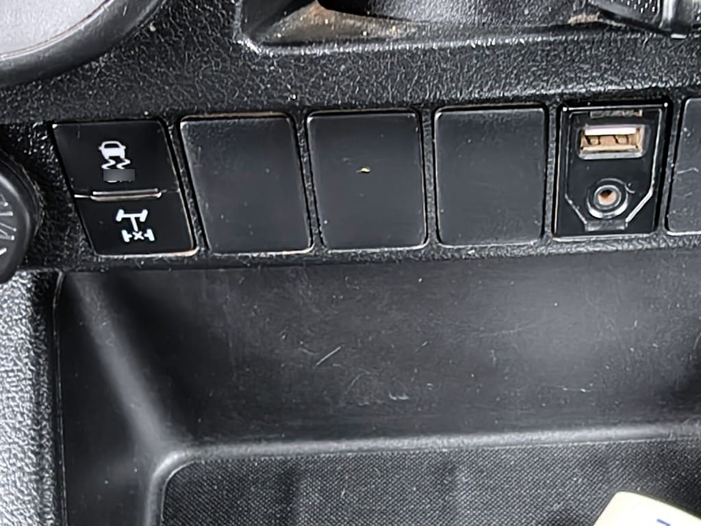 Toyota Hilux Tss 2.4 Diesel 4x4 T/m año 2023