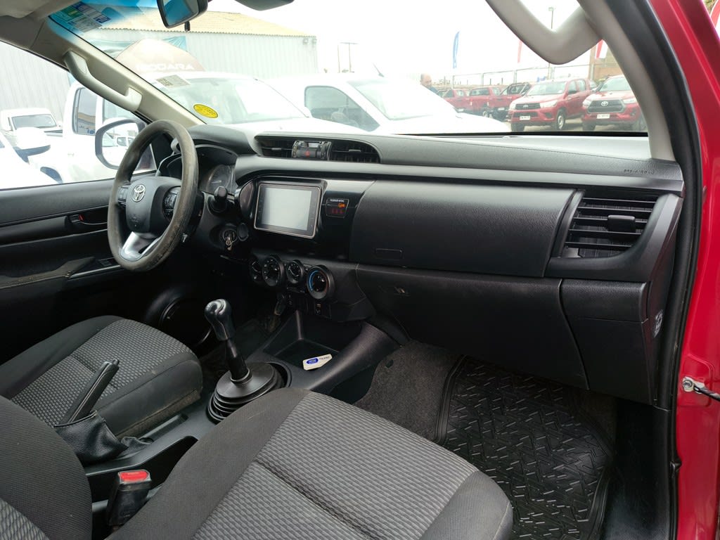 Toyota Hilux Tss 2.4 Diesel 4x4 T/m año 2023
