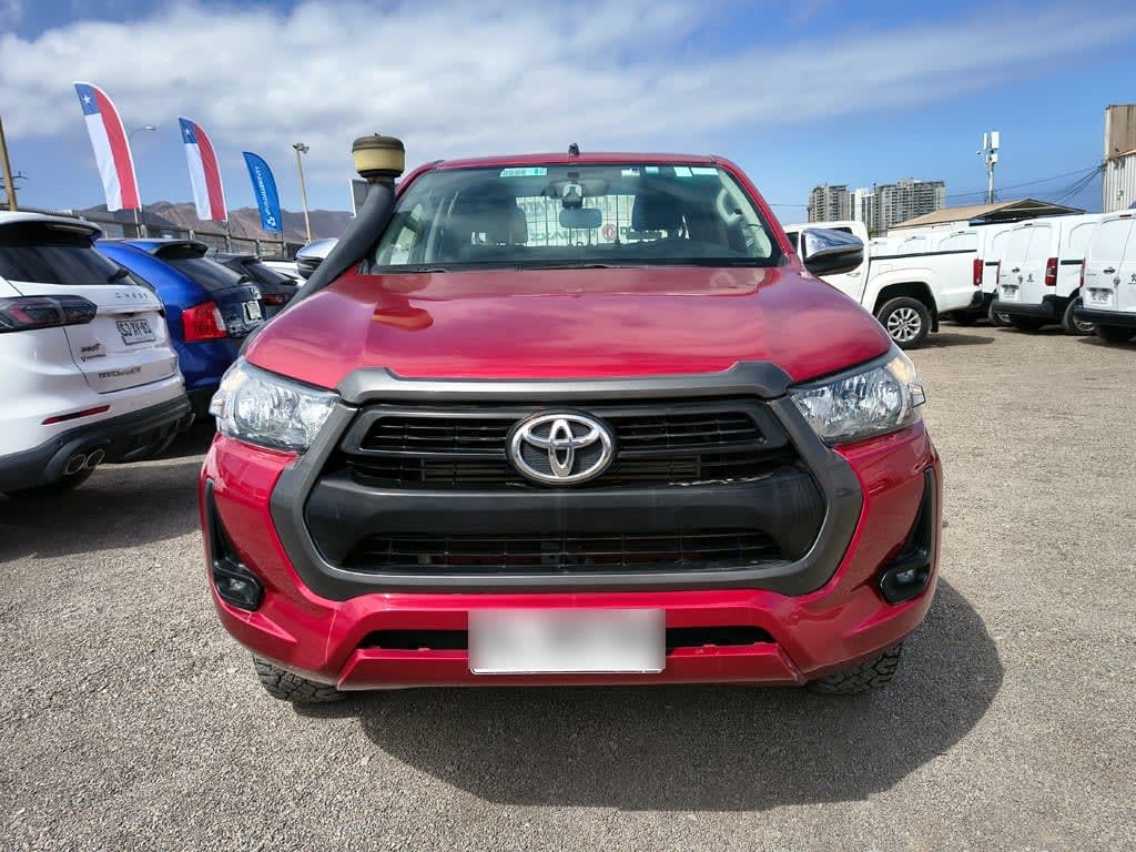 Toyota Hilux 2.8 Sr Diesel 4x4 T/m año 2023